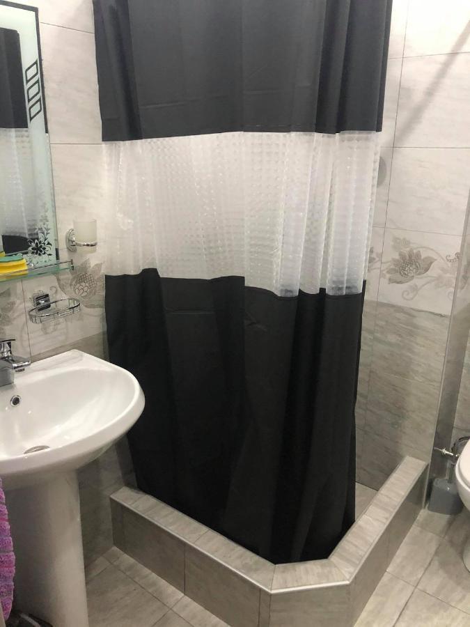 Apartament George-Groups Kutaisi Zewnętrze zdjęcie